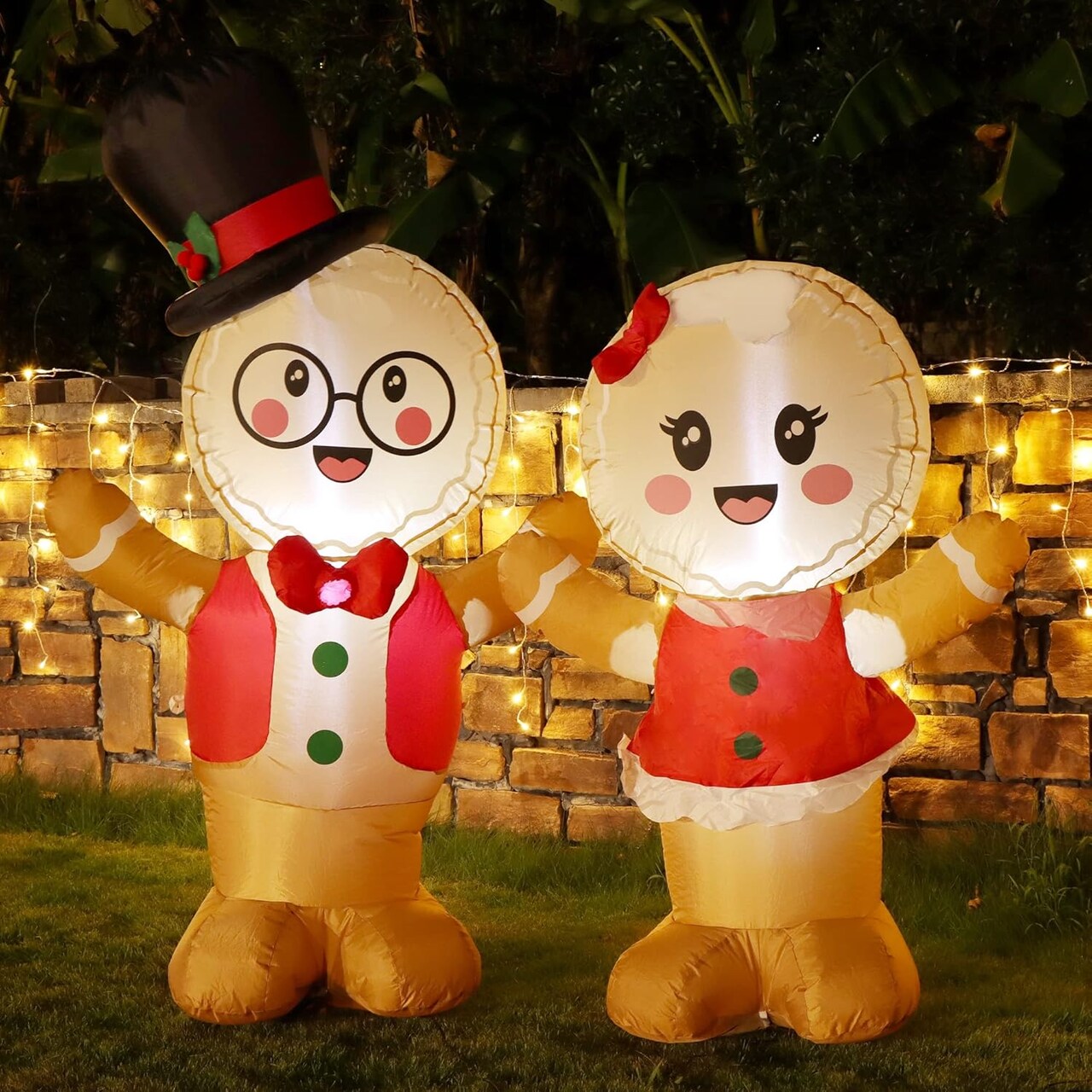Christmas Inflatable Decoration, 5FT Set of 2 Blowup Welcome Gingerbread Man Couple, Adorable Xmas Inflatable Ginger Bread Man for Winter Holiday Garden Yard Lawn Outdoor Indoor Decor